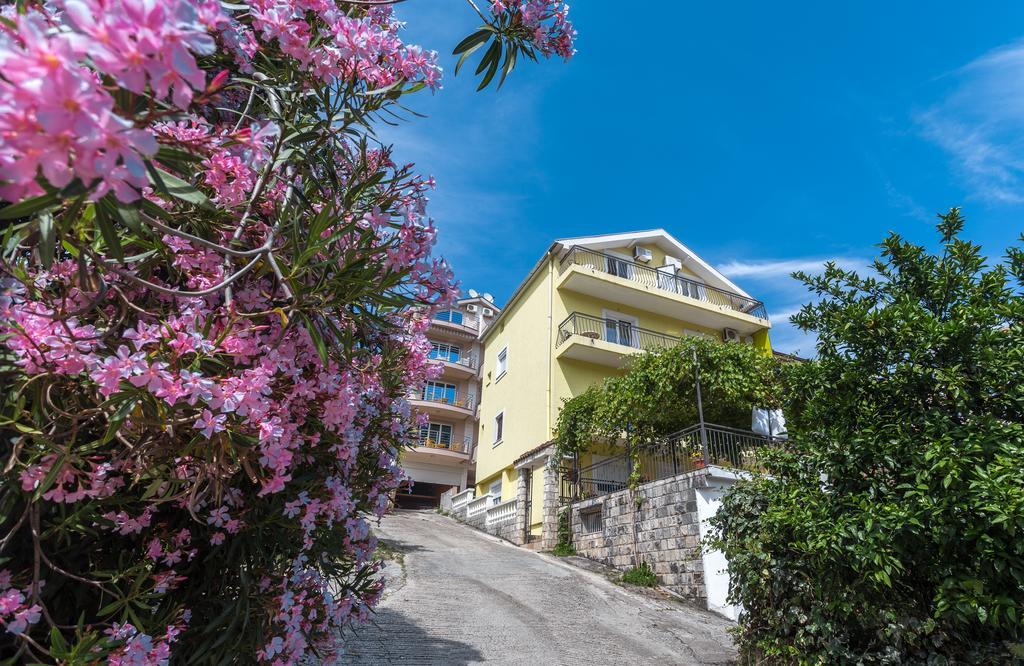 Adriana Apartments Herceg Novi Dış mekan fotoğraf